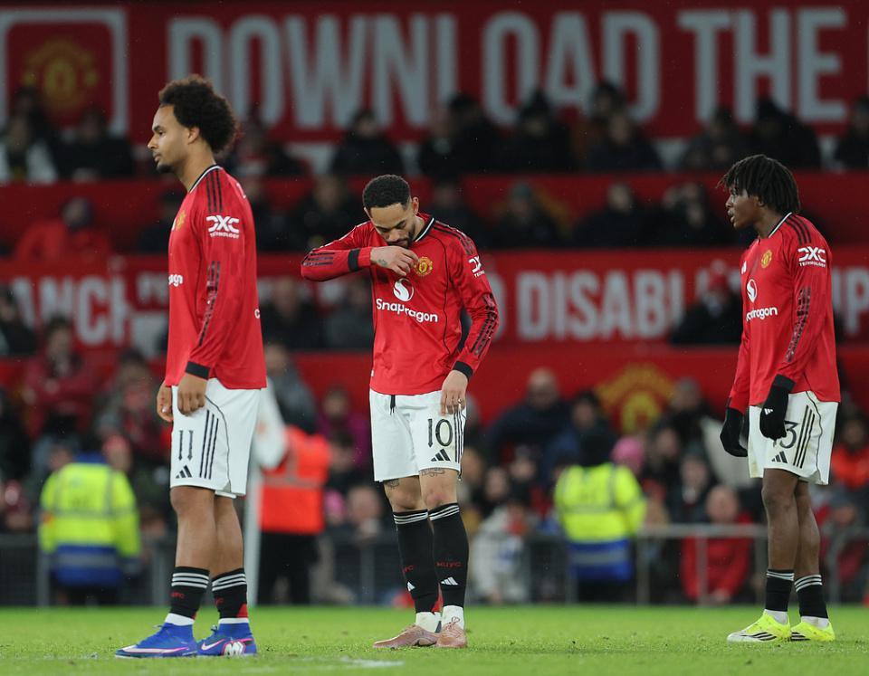 hth-84岁爵爷震怒！赛季刚过半曼联便四大皆空 44年新耻：2杯赛1轮游